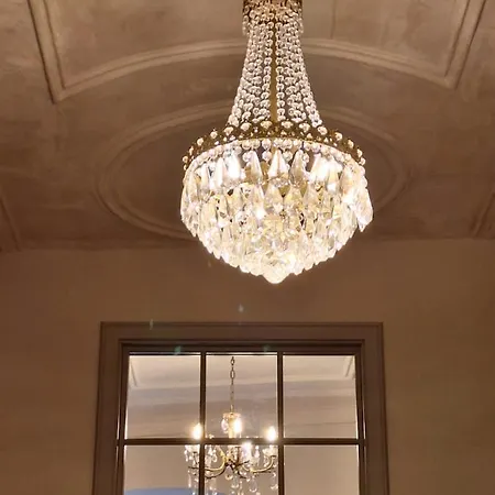 Stadtpalais Marche-suite Maximal 2 Personen Und 1 Kleinkind Appartement *