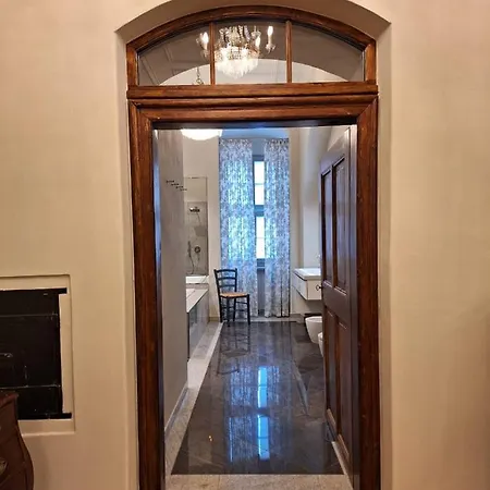 Apartment Stadtpalais Marché-suite Maximal 2 Personen Und 1 Kleinkind *