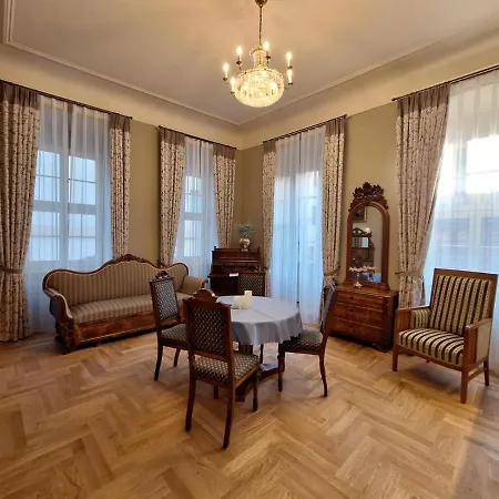 Stadtpalais Marché-suite Maximal 2 Personen Und 1 Kleinkind Bautzen