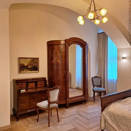 Stadtpalais Marché-suite Maximal 2 Personen Und 1 Kleinkind