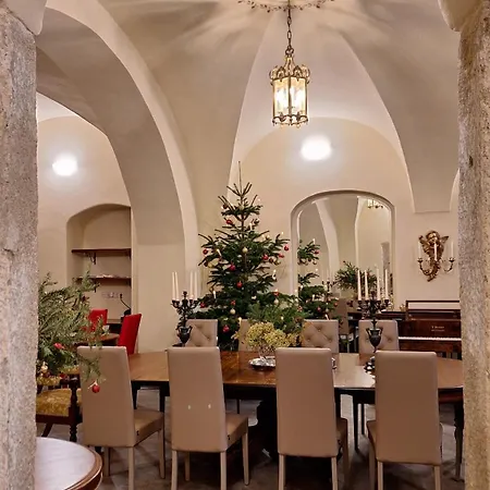 Apartment Stadtpalais Marche-suite Maximal 2 Personen Und 1 Kleinkind *