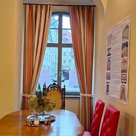 Stadtpalais Marche-suite Maximal 2 Personen Und 1 Kleinkind Bautzen