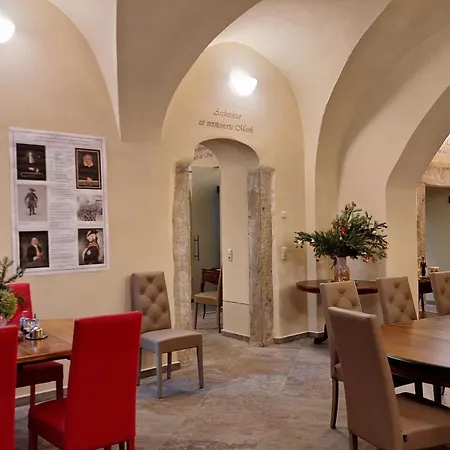 Stadtpalais Marche-suite Maximal 2 Personen Und 1 Kleinkind