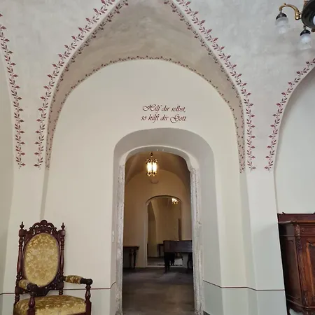 Stadtpalais Marché-suite Maximal 2 Personen Und 1 Kleinkind Apartment