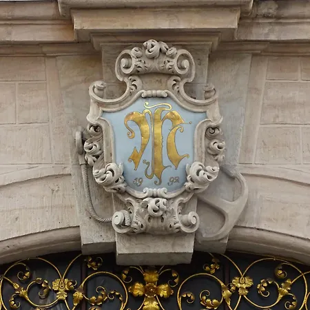 Stadtpalais Marche-suite Maximal 2 Personen Und 1 Kleinkind Apartment