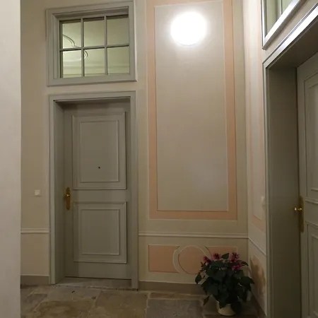 Stadtpalais Marche-suite Maximal 2 Personen Und 1 Kleinkind Apartment Bautzen