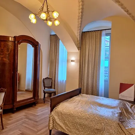 Stadtpalais Marché-suite Maximal 2 Personen Und 1 Kleinkind * Bautzen