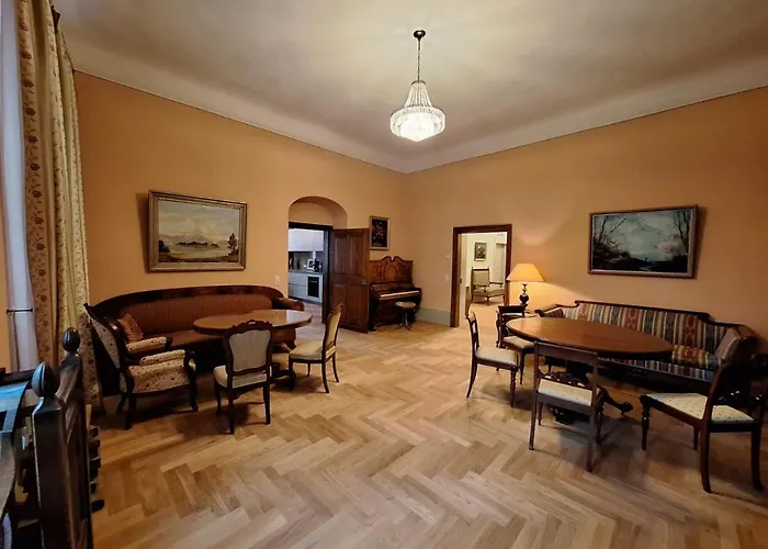 Stadtpalais Marche-suite Maximal 2 Personen Und 1 Kleinkind Bautzen