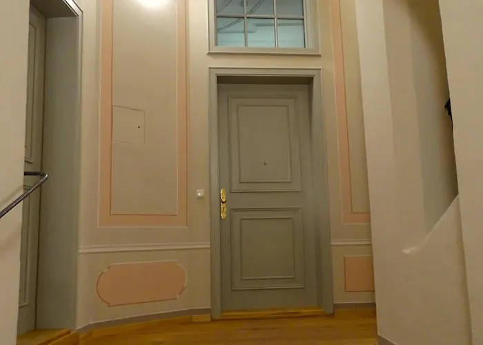 Stadtpalais Marche-suite Maximal 2 Personen Und 1 Kleinkind *